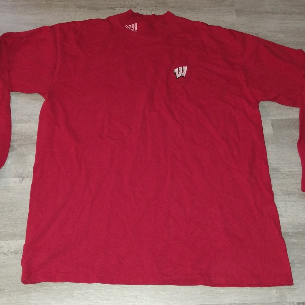 VTG Wisconsin Badgers Long Sleeve Turtleneck